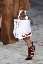 ロエベ 2016年春夏コレクション - テクノロジーと自然の融合、ロエベウーマンの新世界｜写真85