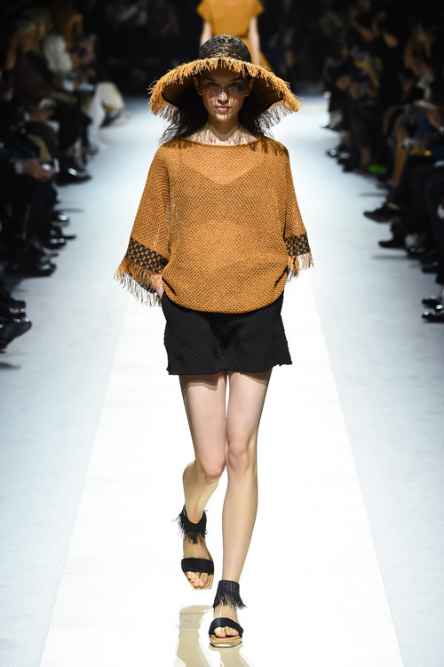 イッセイ ミヤケ(ISSEY MIYAKE) 2016年春夏ウィメンズコレクション  - 写真36