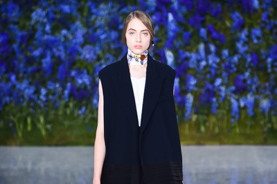 2016年春夏パリコレクション｜ディオール 2016年春夏コレクション - 貴族の洋服を起点に、女性の柔らかさを表現