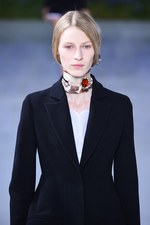 ディオール 2016年春夏コレクション - 貴族の洋服を起点に、女性の柔らかさを表現｜写真4