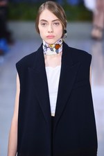 ディオール 2016年春夏コレクション - 貴族の洋服を起点に、女性の柔らかさを表現｜写真12