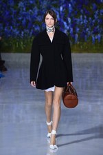 ディオール 2016年春夏コレクション - 貴族の洋服を起点に、女性の柔らかさを表現｜写真19