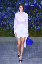 ディオール 2016年春夏コレクション - 貴族の洋服を起点に、女性の柔らかさを表現｜写真32
