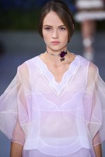 ディオール 2016年春夏コレクション - 貴族の洋服を起点に、女性の柔らかさを表現｜写真48