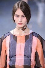 ディオール 2016年春夏コレクション - 貴族の洋服を起点に、女性の柔らかさを表現｜写真75