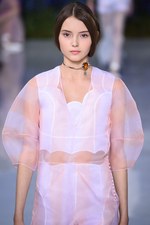 ディオール 2016年春夏コレクション - 貴族の洋服を起点に、女性の柔らかさを表現｜写真78