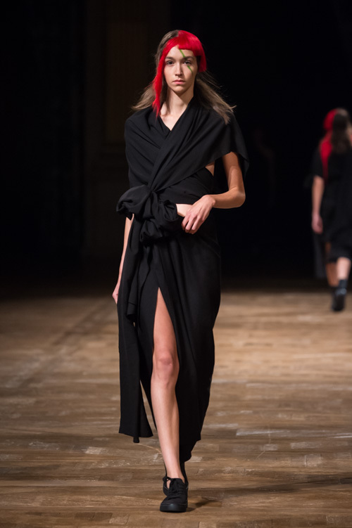 ヨウジヤマモト(Yohji Yamamoto) 2016年春夏ウィメンズコレクション シルエット - 写真4