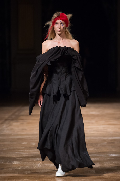 ヨウジヤマモト(Yohji Yamamoto) 2016年春夏ウィメンズコレクション  - 写真20