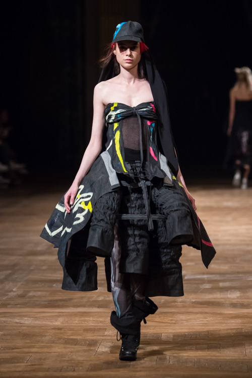 ヨウジヤマモト 2016年春夏<span>コレクション</span> - 写真23