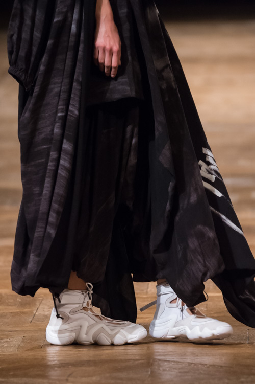 ヨウジヤマモト(Yohji Yamamoto) 2016年春夏ウィメンズコレクション ディテール - 写真33