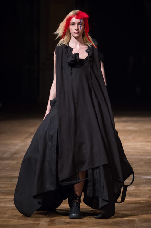 ヨウジヤマモト(Yohji Yamamoto) 2016年春夏ウィメンズコレクション  - 写真69