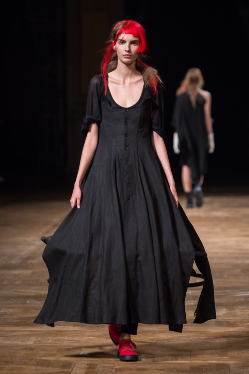 ヨウジヤマモト(Yohji Yamamoto) 2016年春夏ウィメンズコレクション  - 写真76