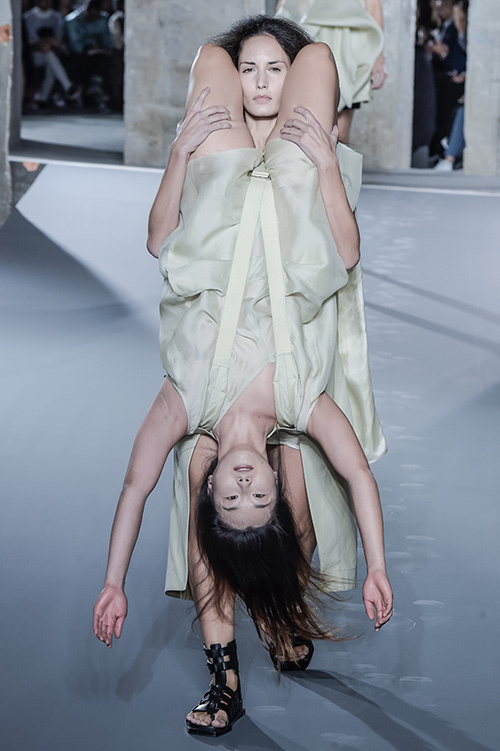 リック・オウエンス(Rick Owens) 2016年春夏ウィメンズコレクション  - 写真10