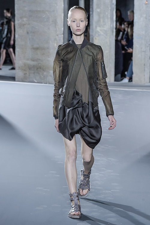 リック・オウエンス(Rick Owens) 2016年春夏ウィメンズコレクション  - 写真23