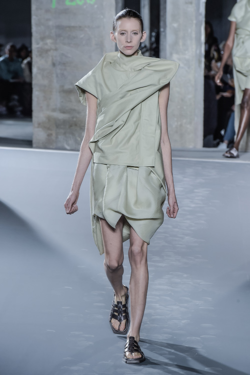 リック・オウエンス(Rick Owens) 2016年春夏ウィメンズコレクション  - 写真31