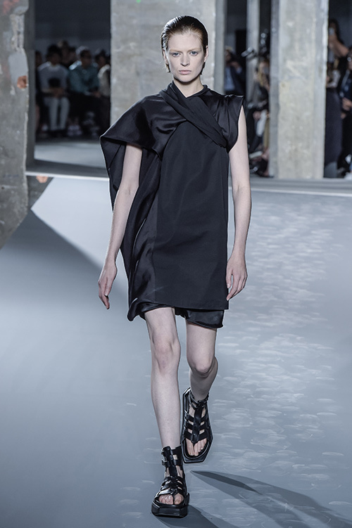 リック・オウエンス(Rick Owens) 2016年春夏ウィメンズコレクション  - 写真35