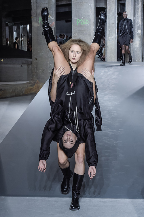 リック・オウエンス(Rick Owens) 2016年春夏ウィメンズコレクション  - 写真40