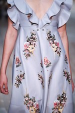 アレキサンダー・マックイーン 2016年春夏コレクション - 異郷の地で強く生き抜くボヘミアン｜写真53