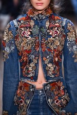 アレキサンダー・マックイーン 2016年春夏コレクション - 異郷の地で強く生き抜くボヘミアン｜写真55