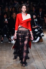 アレキサンダー・マックイーン 2016年春夏コレクション - 異郷の地で強く生き抜くボヘミアン｜写真64