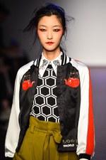 オランピア ル タン 2016年春夏コレクション - 着物にマイメロ、羅生門…パリで新ジャポニスム開花｜写真22