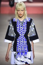 ケンゾー 2016年春夏コレクション - オルゴール音に乗せて世界中を旅する｜写真31