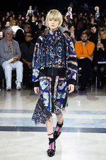sacai 2016年春夏コレクション - バックスタイルに宿る美しさ｜写真6