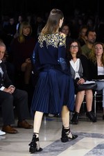 sacai 2016年春夏コレクション - バックスタイルに宿る美しさ｜写真102