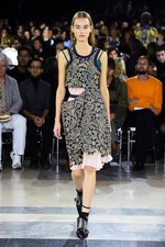 sacai 2016年春夏コレクション - バックスタイルに宿る美しさ｜写真112