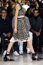 sacai 2016年春夏コレクション - バックスタイルに宿る美しさ｜写真113