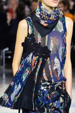 sacai 2016年春夏コレクション - バックスタイルに宿る美しさ｜写真13