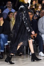 sacai 2016年春夏コレクション - バックスタイルに宿る美しさ｜写真35