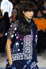 sacai 2016年春夏コレクション - バックスタイルに宿る美しさ｜写真50