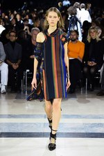 sacai 2016年春夏コレクション - バックスタイルに宿る美しさ｜写真54