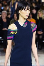 sacai 2016年春夏コレクション - バックスタイルに宿る美しさ｜写真75