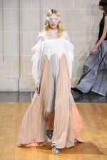 ヴェロニク ブランキーノ 2016年春夏コレクション - 禁欲と解放のフォークロアスタイル｜写真20