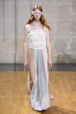 ヴェロニク ブランキーノ 2016年春夏コレクション - 禁欲と解放のフォークロアスタイル｜写真22