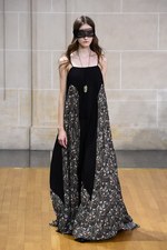 ヴェロニク ブランキーノ 2016年春夏コレクション - 禁欲と解放のフォークロアスタイル｜写真29