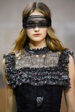 ヴェロニク ブランキーノ 2016年春夏コレクション - 禁欲と解放のフォークロアスタイル｜写真35