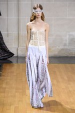 ヴェロニク ブランキーノ 2016年春夏コレクション - 禁欲と解放のフォークロアスタイル｜写真41