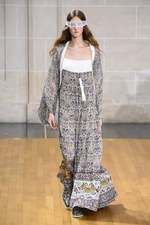 ヴェロニク ブランキーノ 2016年春夏コレクション - 禁欲と解放のフォークロアスタイル｜写真46