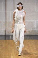 ヴェロニク ブランキーノ 2016年春夏コレクション - 禁欲と解放のフォークロアスタイル｜写真48