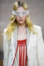 ヴェロニク ブランキーノ 2016年春夏コレクション - 禁欲と解放のフォークロアスタイル｜写真55