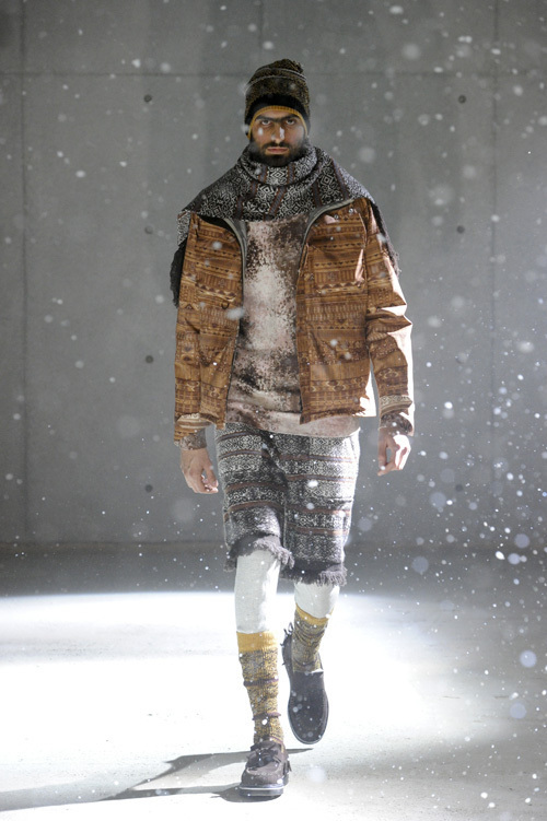 ホワイトマウンテニアリング(White Mountaineering) 2011-12年秋冬メンズコレクション  - 写真18