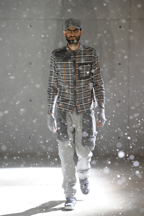 ホワイトマウンテニアリング(White Mountaineering) 2011-12年秋冬メンズコレクション  - 写真28