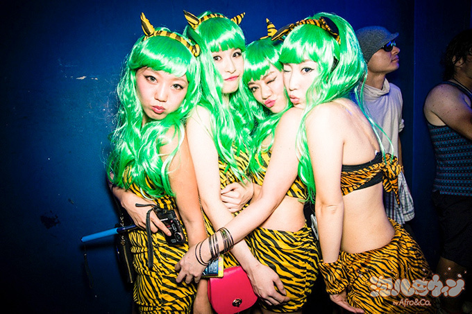 「泡ハロウィン」渋谷で開催！一夜限りの泡×仮装のパーティー｜写真1