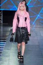 ルイ・ヴィトン 2016年春夏コレクション - 時代も空間も超えた”旅”でみえる究極のフェミニティ｜写真1