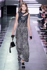 ルイ・ヴィトン 2016年春夏コレクション - 時代も空間も超えた”旅”でみえる究極のフェミニティ｜写真13