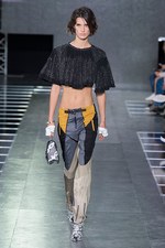 ルイ・ヴィトン 2016年春夏コレクション - 時代も空間も超えた”旅”でみえる究極のフェミニティ｜写真21