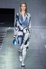 ルイ・ヴィトン 2016年春夏コレクション - 時代も空間も超えた”旅”でみえる究極のフェミニティ｜写真42